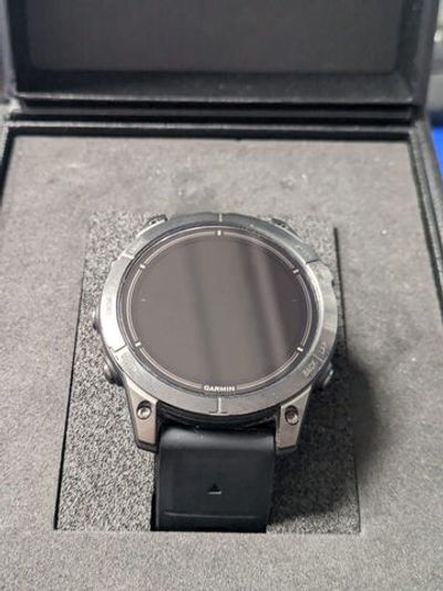 Смарт-часы Garmin Epix Pro (Gen 2) Sapphire Edition 47 мм, титановый, угольно-серый DLC, черный кожаный ремешок , 010-02803-30. Товар уцененный