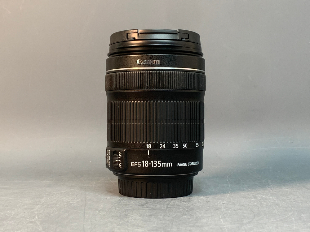 Canon EF-S 18-135mm 3.5-5.6 IS STM