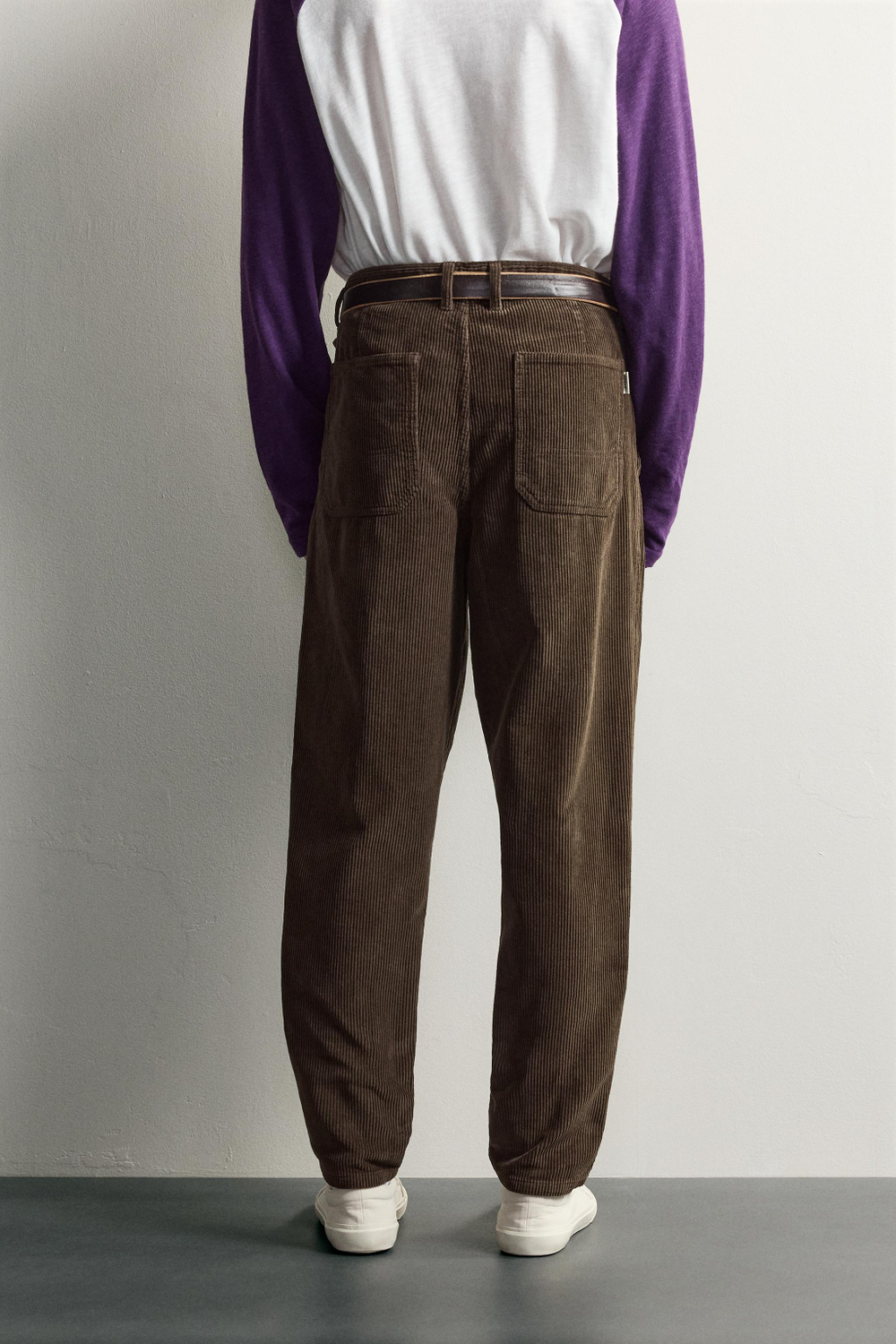 ВЕЛЬВЕТОВЫЕ БРЮКИ CARROT FIT С ЭФФЕКТОМ ПОТЕРТОСТИ — ZARA