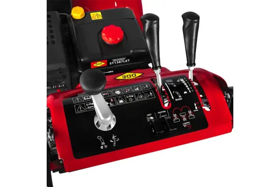 Бензиновый снегоуборщик "DDE" ST1387LET