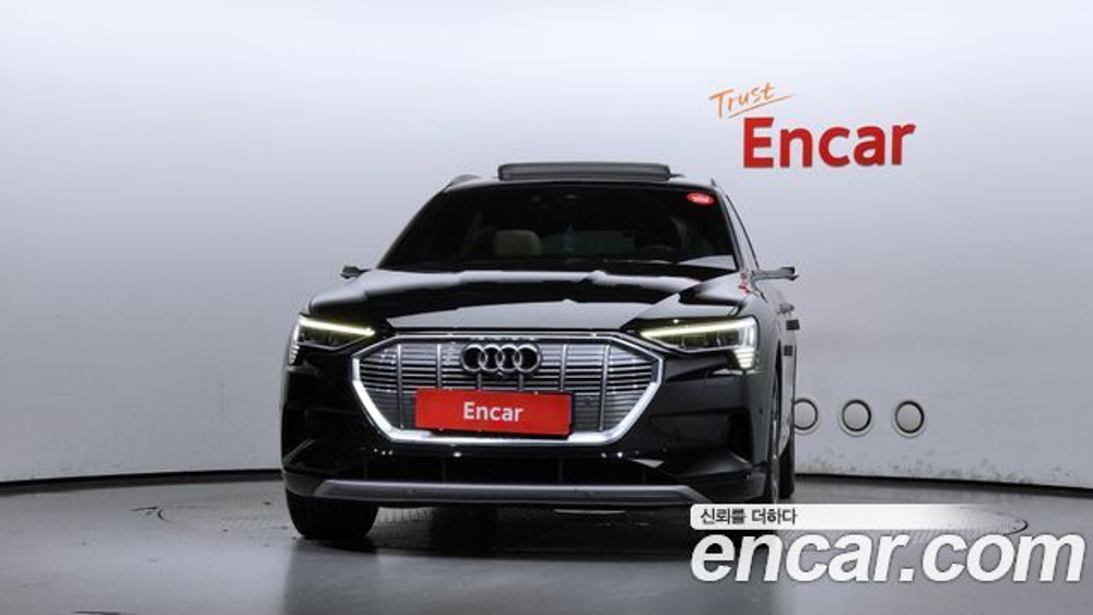 Audi e-tron 55 Quattro — 2020