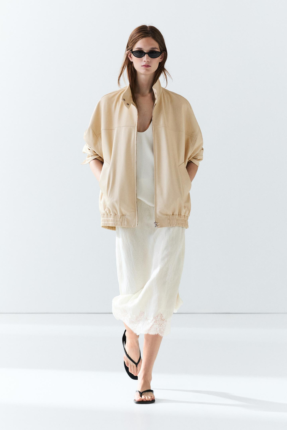 Massimo Dutti Кожаная куртка с эластичным низом, кремовый