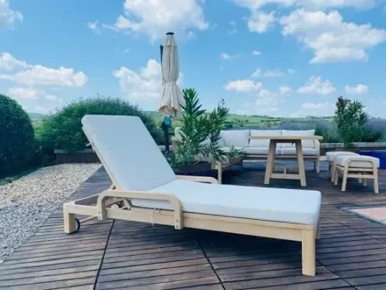 Шезлонг деревянный с матрасом Rimini натуральный/бежевый