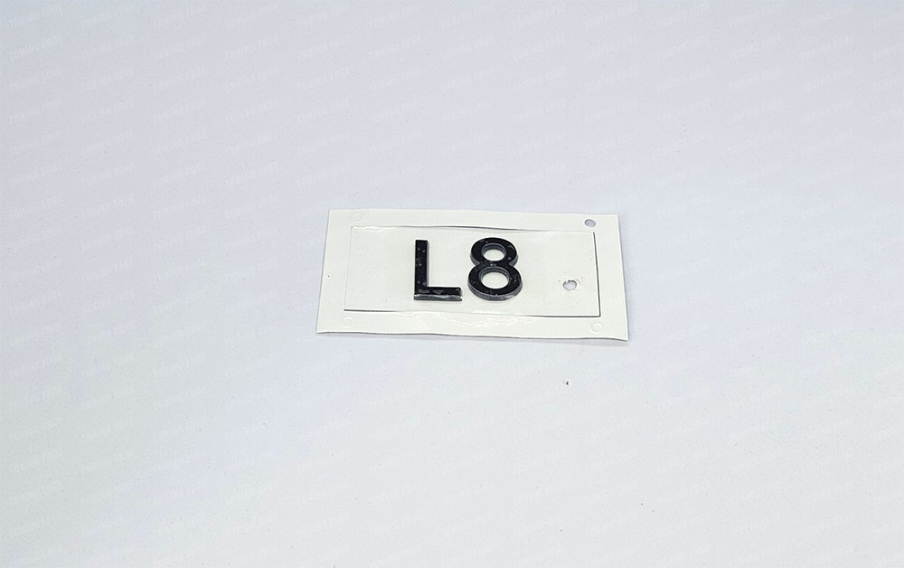 Шильдик Lixiang L8