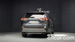 Toyota RAV4 2.5 4WD Hybrid — 2021
