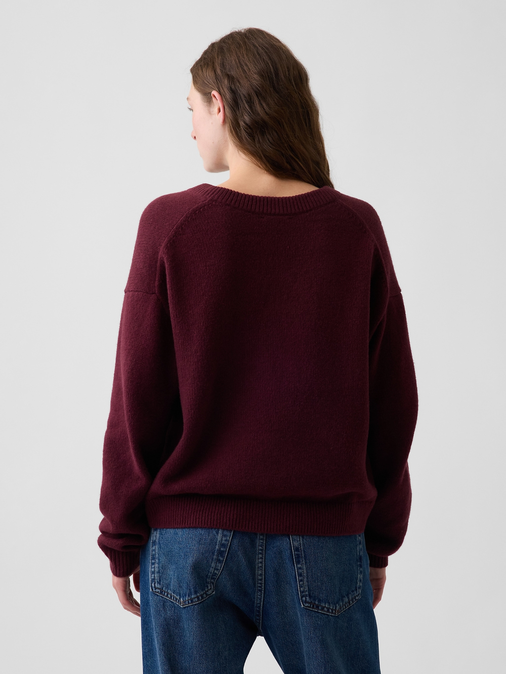Свитер CashSoft Oversized с V-образным вырезом - GAP