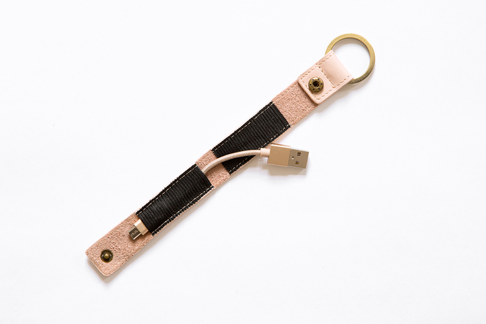 Брелок с usb wloop бежевый