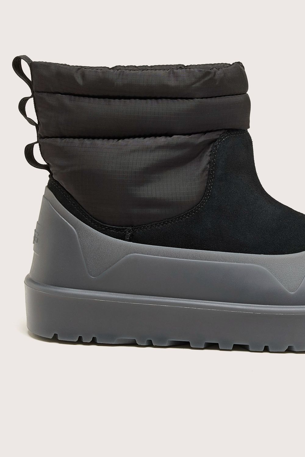 Ботинки мужские UGG Classic Mini Mod