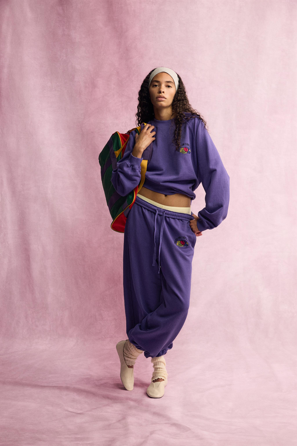 ТОЛСТОВКА С ЭФФЕКТОМ ПОТЕРТОСТИ FRUIT OF THE LOOM™ — ZARA