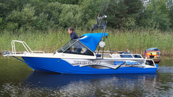 Алюминиевая моторная лодка Berkut L-Fisher
