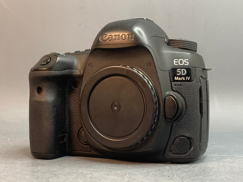 Canon EOS 5D Mark IV 647.000 Кадров