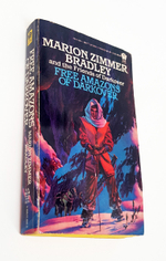 "Free Amazons of Darkover (Свободные амазонки Дарковера)". Marion Zimmer Bradley (Марион Циммер Брэдли)