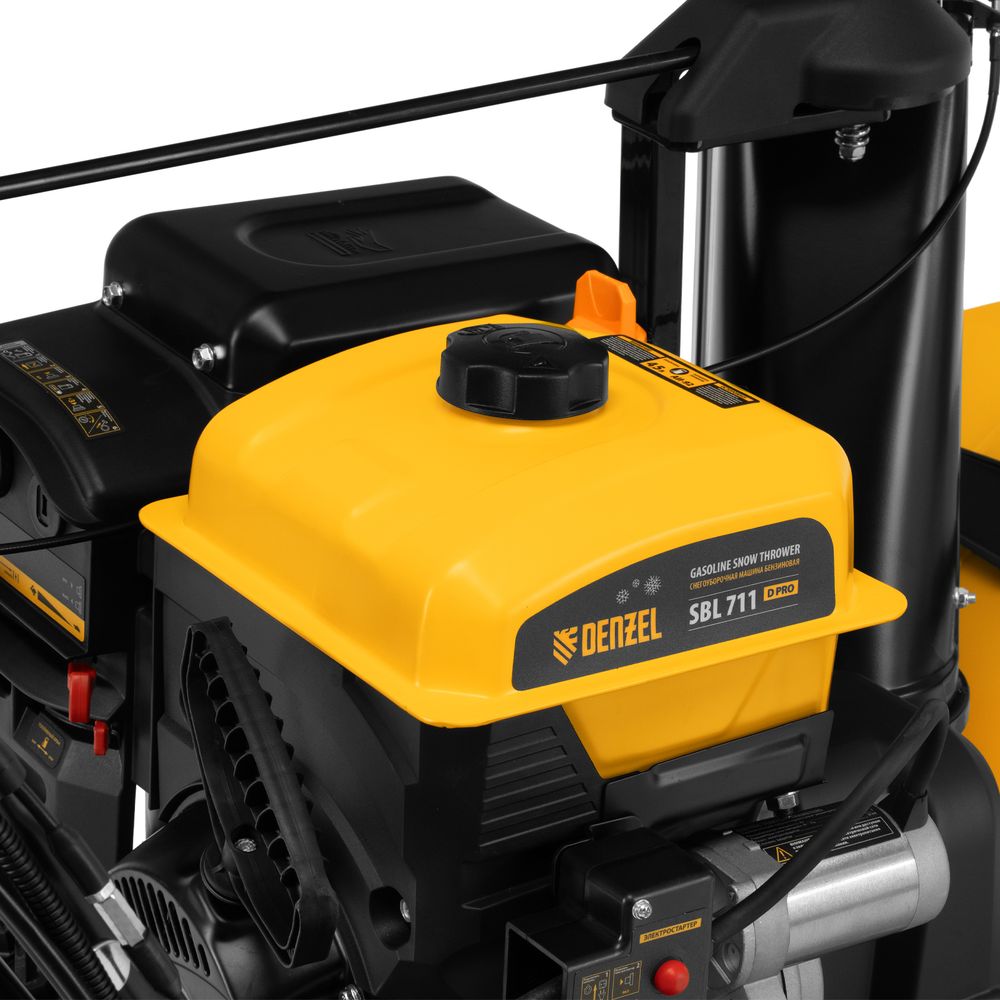 Снегоуборочная машина бензиновая Denzel SBL 711D PRO, 302cc, электростартер, фара, обогрев, блок. дифф.