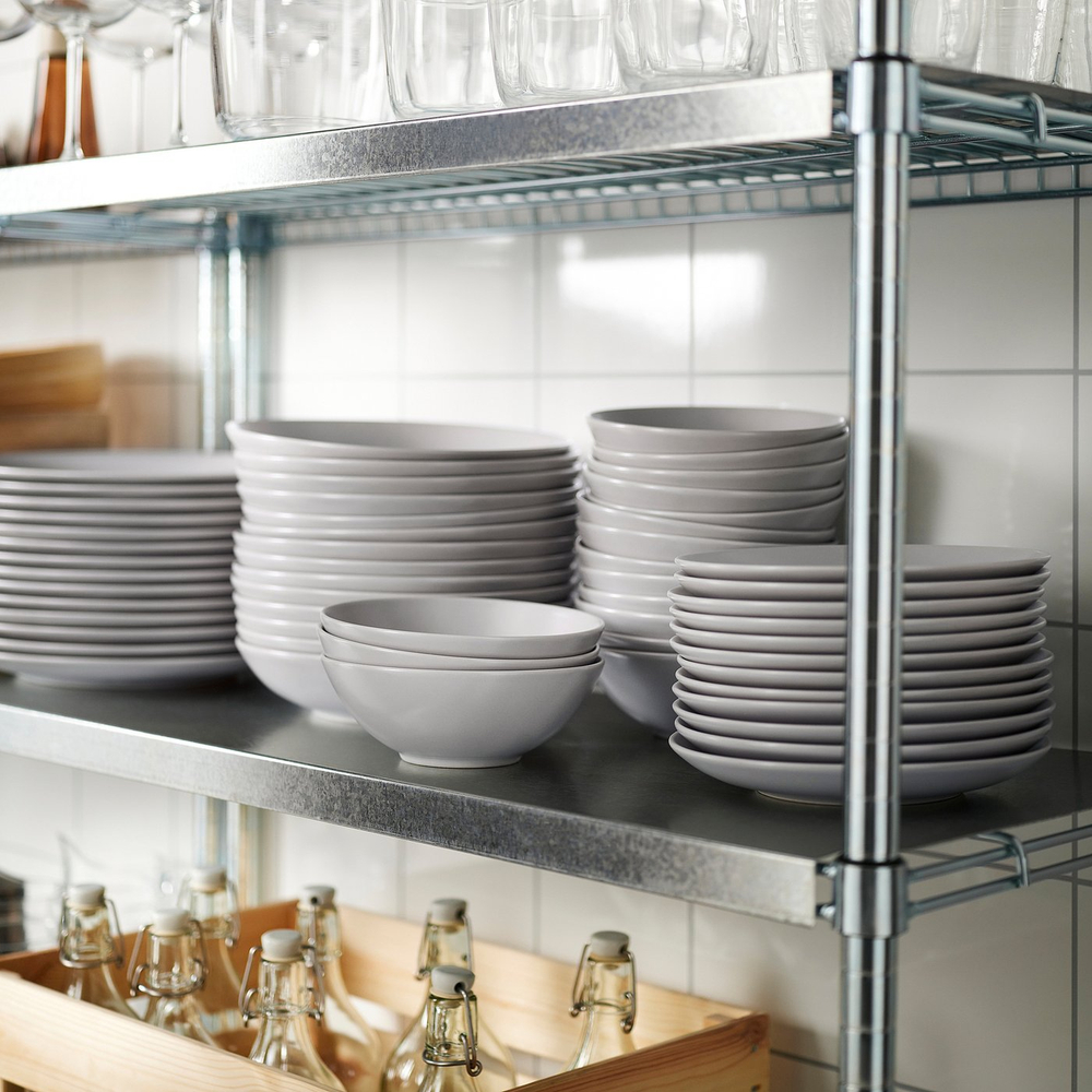 IKEA FÄRGKLAR  (ИКЕА ФЭРГКЛАР)  -  Тарелка - матовая светло-серая 26 см