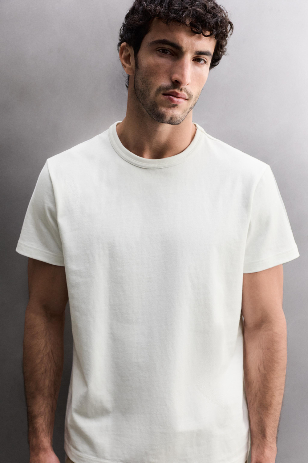 ФУТБОЛКА RELAXED FIT ИЗ ПЛОТНОГО ХЛОПКА — ZARA
