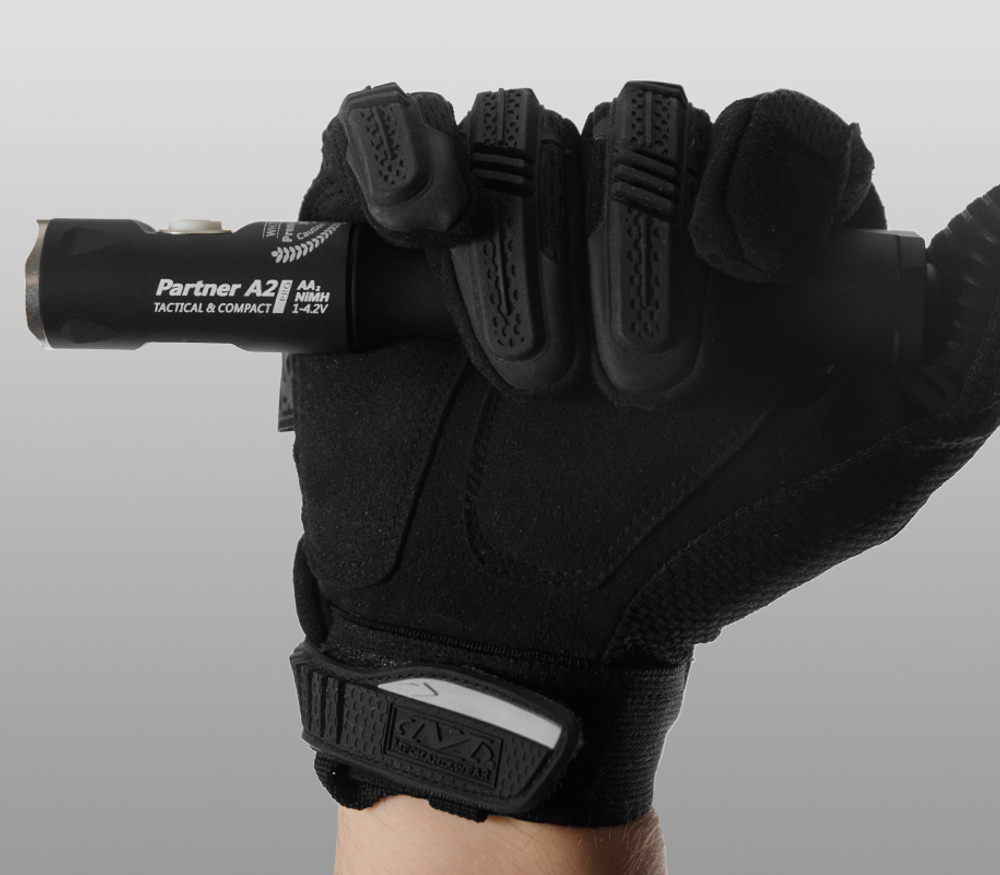Тактический фонарь Armytek Partner A2 Pro (тёплый свет)