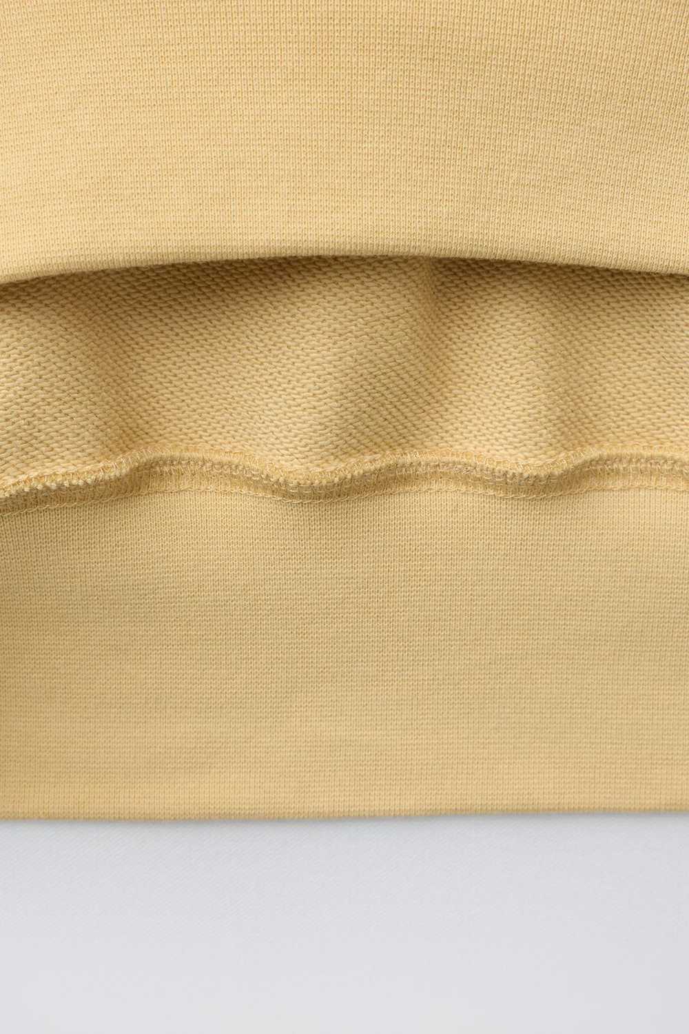 ZARA ОДНОТОННАЯ ТОЛСТОВКА С ЛОГОТИПОМ, ЖЕЛТЫЙ