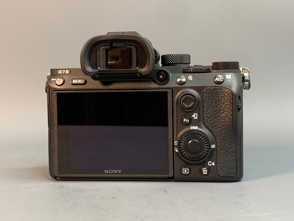 Sony A7 III 27.000 кадров