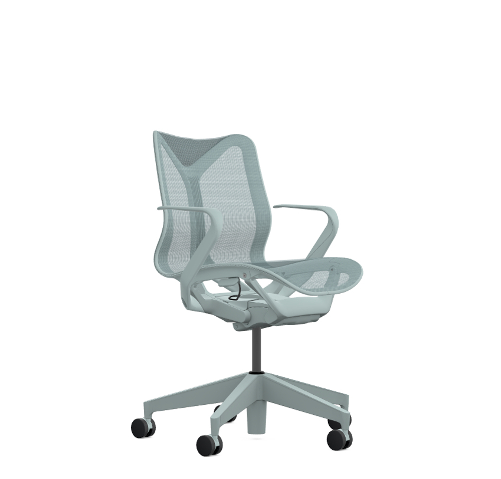 Кресло Herman Miller Cosm, низкая спинка, цвет Glacier, нерегулируемые подлокотники
