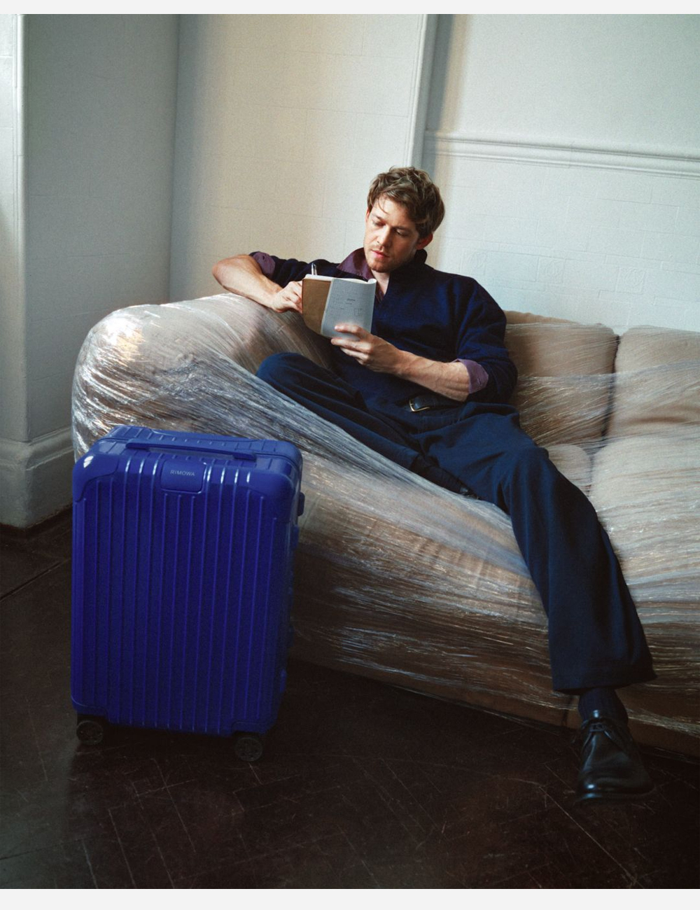Чемодан Rimowa Essential Cabin "Gloss Ultramarine blue"