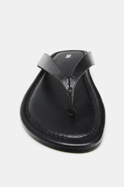 ZARA КОЖАНЫЕ САНДАЛИИ НА ПЛОСКОЙ ПОДОШВЕ, ЧЕРНЫЙ