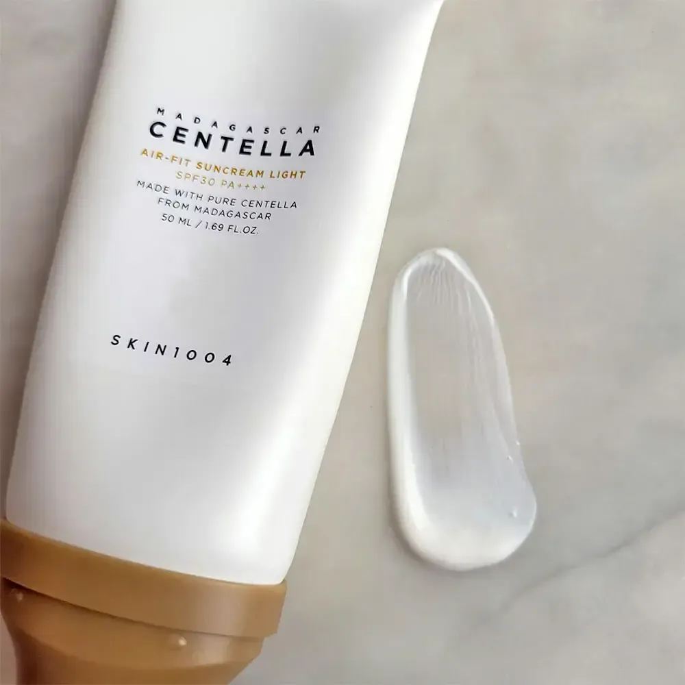SKIN1004 Легкий солнцезащитный крем с центеллой азиатской Madagascar Centella Air-Fit Suncream Light SPF30 PA++++, 50 мл.