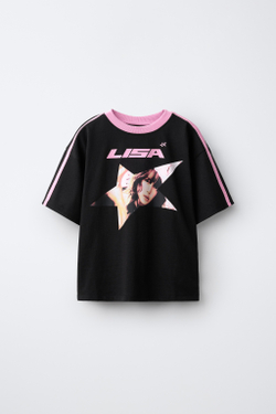 ZARA ФУТБОЛКА С ПРИНТОМ LISA ©, ЧЕРНЫЙ
