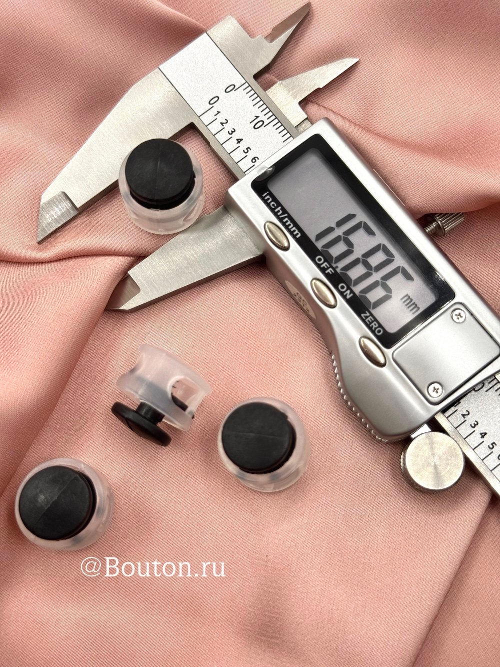 Фиксаторы шнура для одежды пластиковые прозрачные с черным
