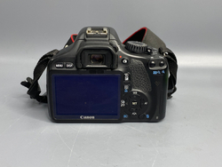 Canon 550D Kit 18-55mm 3.5-5.6 IS II 38.000 кадров
