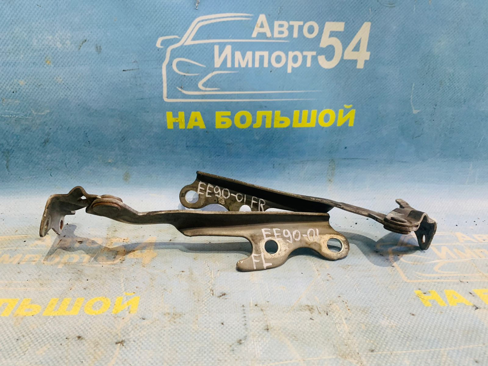 Петля капота левая TOYOTA COROLLA 1991