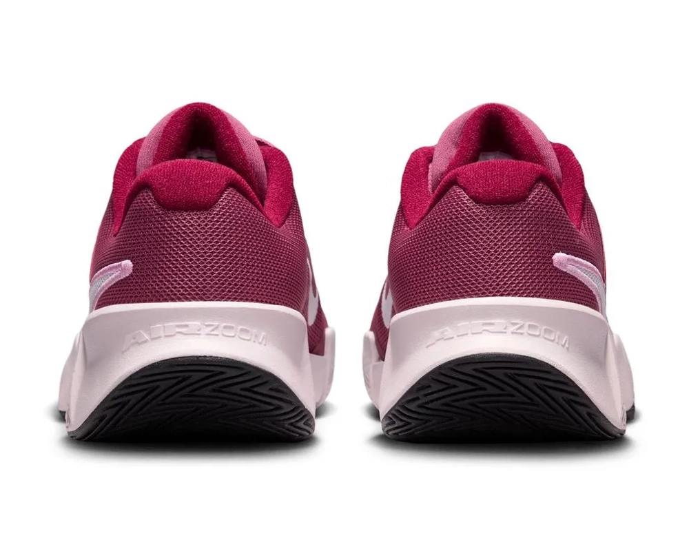 Женские теннисные кроссовки Nike Zoom GP Challenge Pro - team red/white/vast grey/black