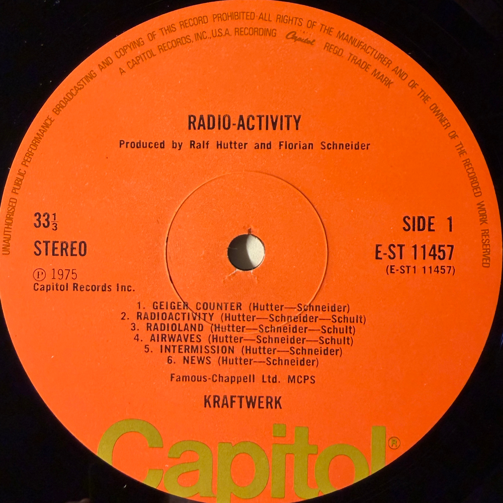 Kraftwerk – Radio-Activity (Англия 1975г.)Т