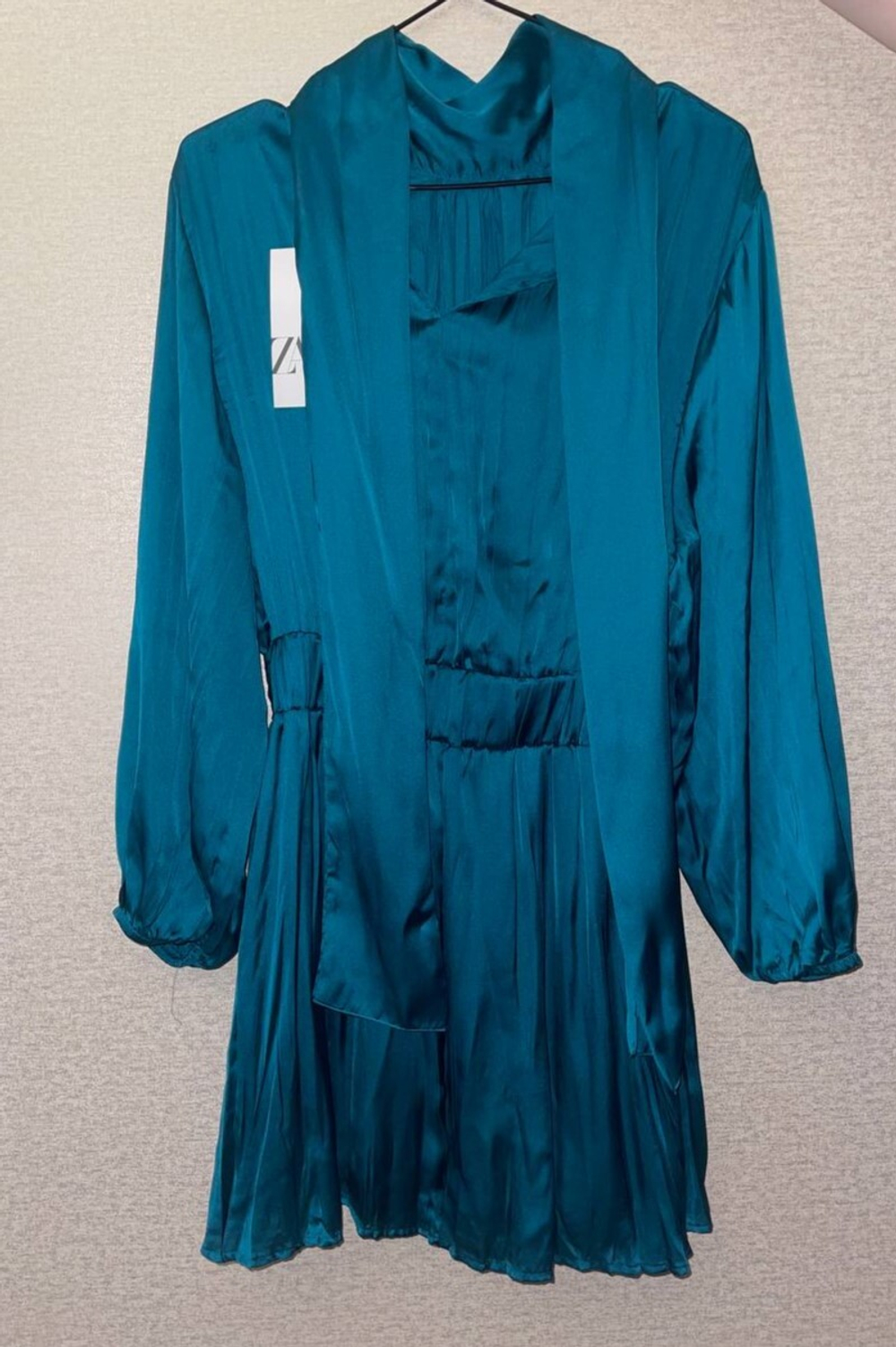 Платье Zara