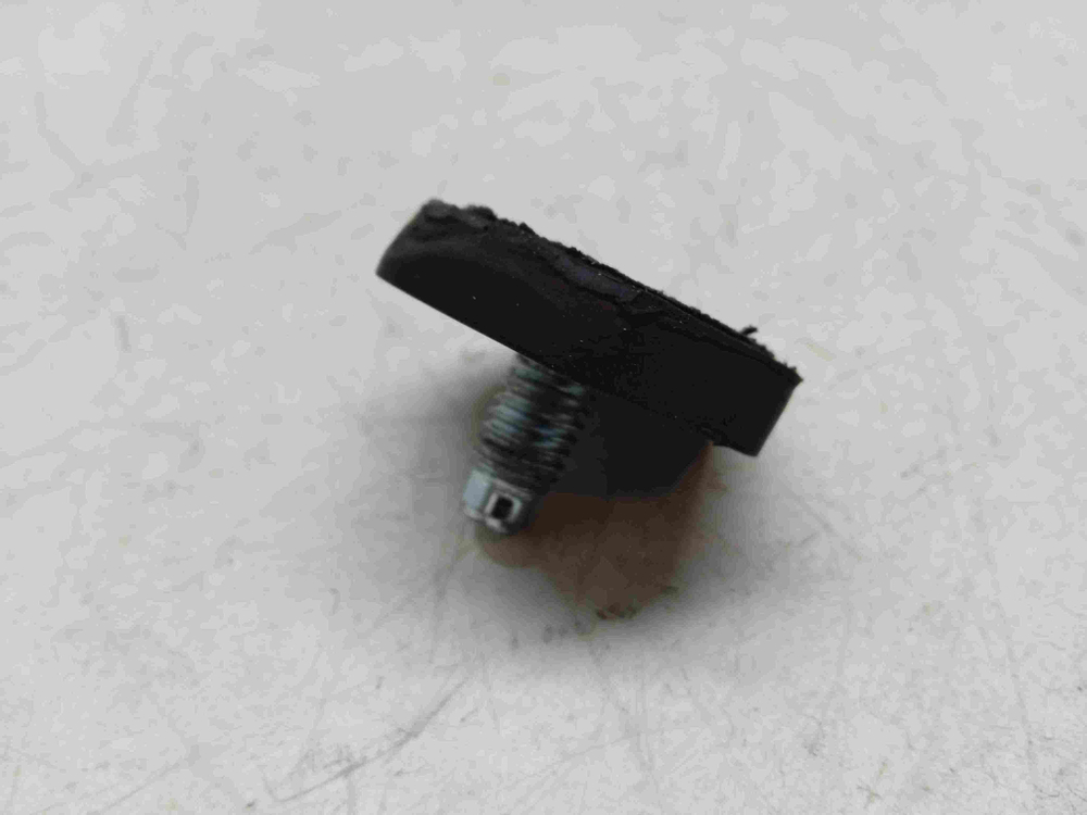 VMSG702 кт300 Ножка стиральной машины Hotpoint-Ariston VMSG702 б/у