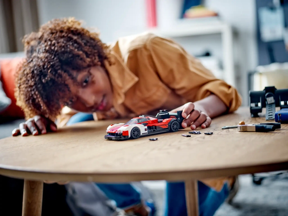 Конструктор LEGO Speed Champions 76916 Porsche 963