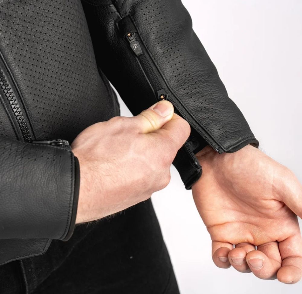 Contra 3 Rizz Rizz Jacket / Черный