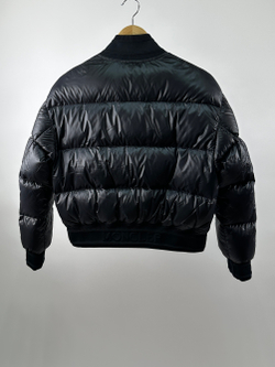 Пуховик Moncler