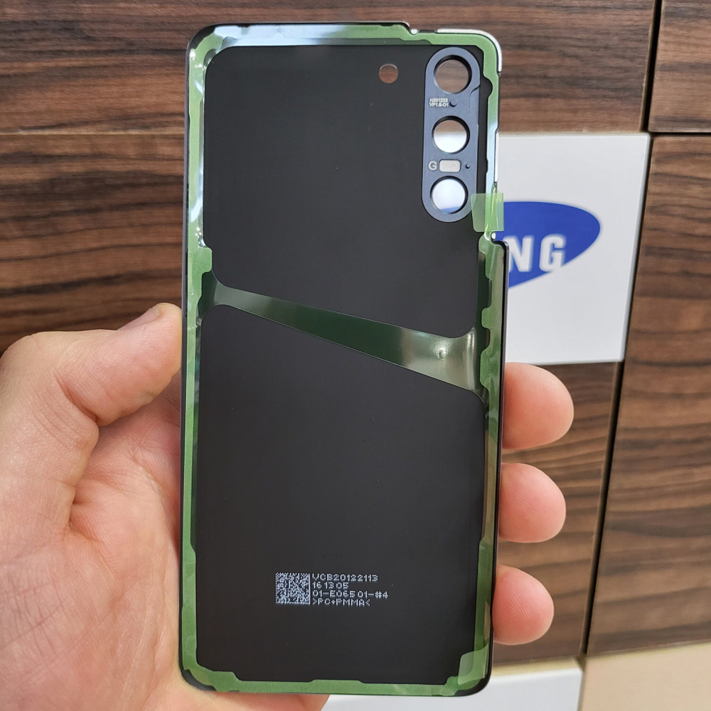 Крышка для Samsung S21 - задняя панель премиум качество (чёрного цвета)