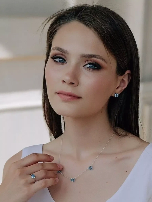 Колье Миражи с голубыми кристаллами Swarovski