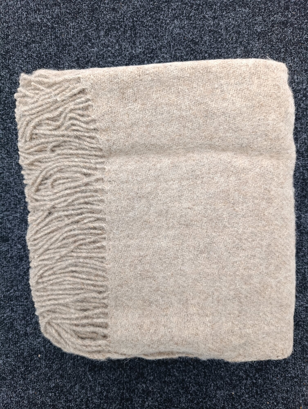 Плед Beige Sanzio 150 на 200 см из 100% Овечьей шерсти с бахромой