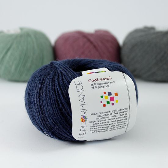 Пряжа Cool Wool 4-ply PERFORMANCE (75% шерсть супервош, 25% полиамид)