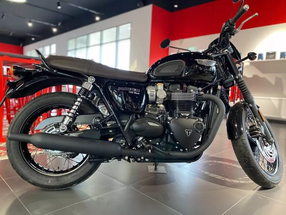 Мотоцикл Triumph Bonneville T120 Black 2018