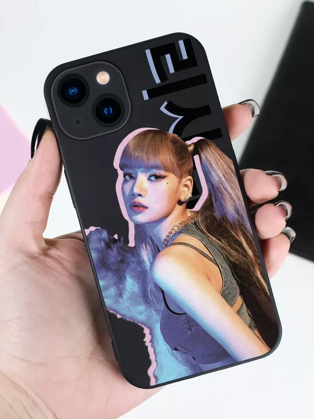 Чехол на iPhone 13 с принтом