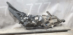 Фара левая галоген Toyota Corolla (E180) 16-19 Б/У Оригинал 8117002L50