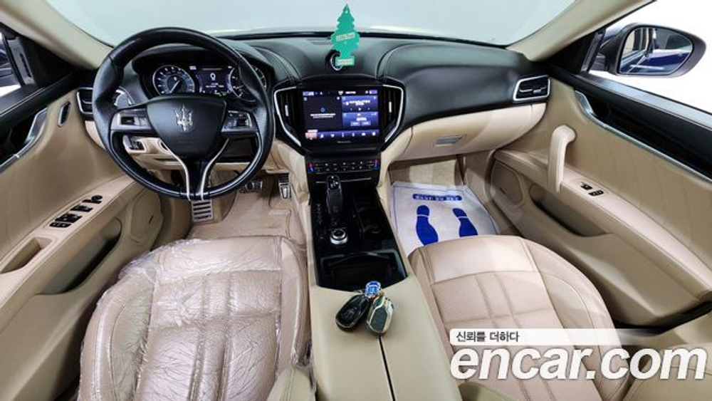 Maserati Ghibli 2.0 — 2021