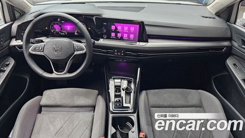 Volkswagen Golf 2.0 TDI — 2024
