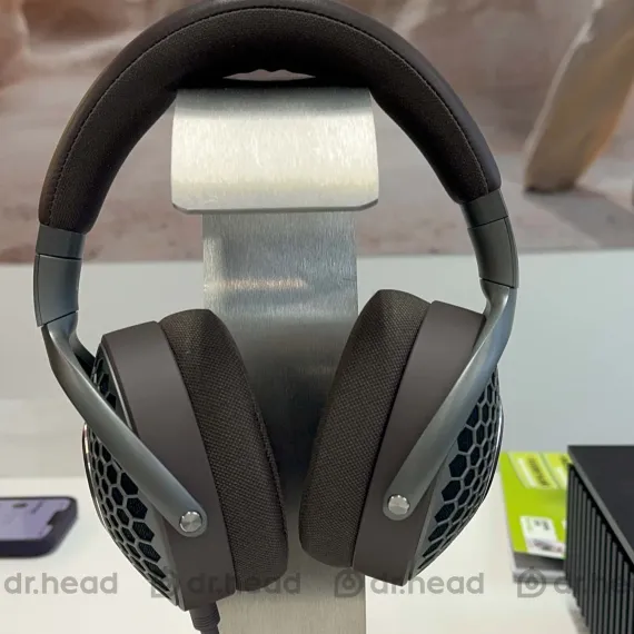 Focal Hadenys