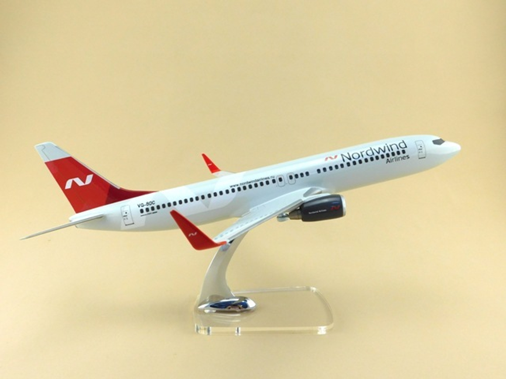 Модель самолета Boeing 737-800 (М1:100, Nordwind 2018)