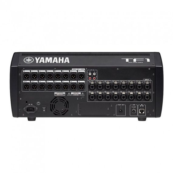 Yamaha TF1 компактный цифровой микшерный пульт