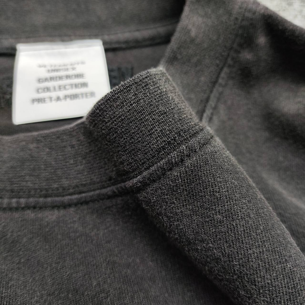 Футболка Vetements